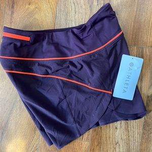 Athleta Women’s Run With It Piping Short | New w/tags